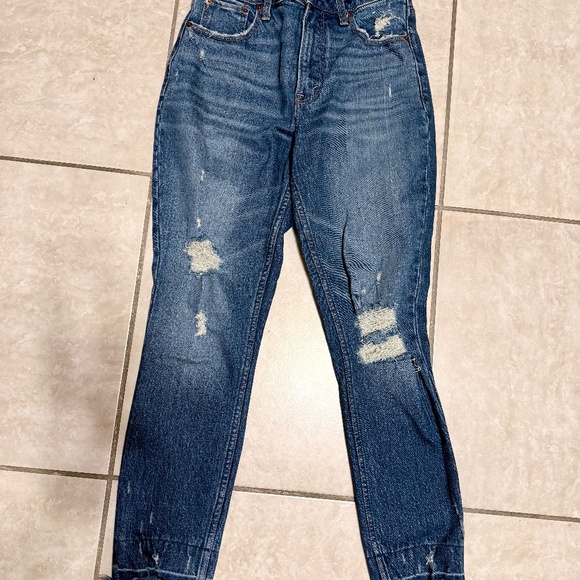 Abercrombie & Fitch The Skinny High Rise Curve Love Ripped Jeans - Medium Wash - Picture 1 of 4